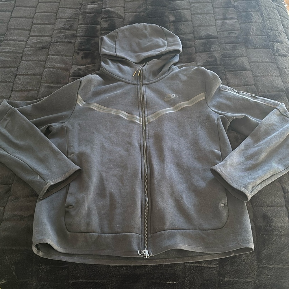Mens Nike Tech
